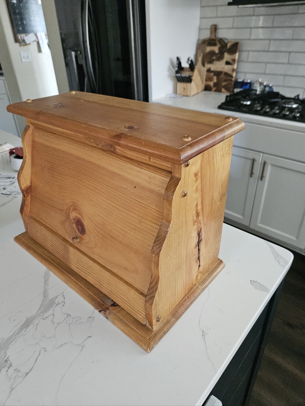 Solid Wood Bread Box in Warm Honey Tone - Picture 2 of 10